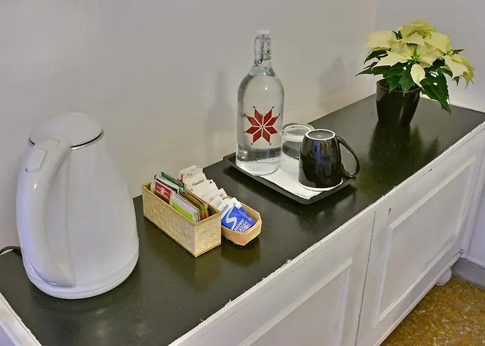 לינה וארוחת בוקר Elion