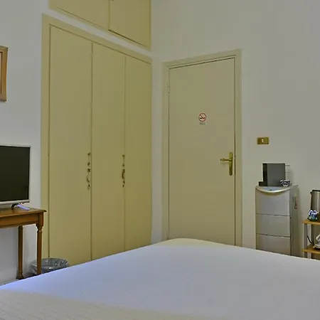 Elion Bed and Breakfast 4*